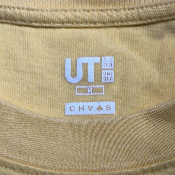 T-Shirt - Picture 2 of 3